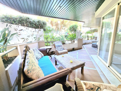 2 Bedroom Middle Floor Apartment in Nueva Andalucía - Image 2