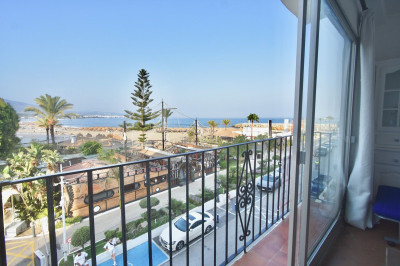 1 Bedroom Middle Floor Apartment in Puerto Banús - Image 1