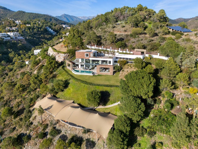 5 Bedroom Detached Villa in El Madroñal - Image 4