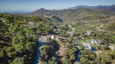 Residential Plot in La Zagaleta - Image 4