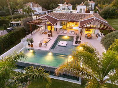 6 Bedroom Detached Villa in Nueva Andalucía - Image 5