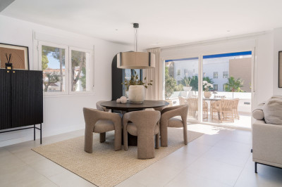 3 Bedroom Middle Floor Apartment in Nueva Andalucía - Image 5