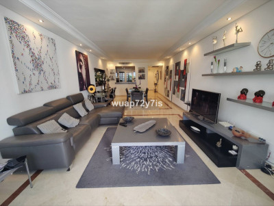 2 Bedroom Ground Floor Apartment in Puerto Banús - Image 2