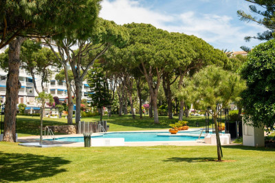 4 Bedroom Middle Floor Apartment in Puerto Banús - Image 5