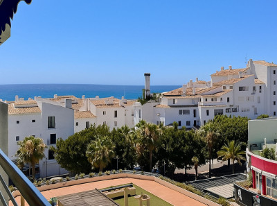 2 Bedroom Middle Floor Apartment in Puerto Banús