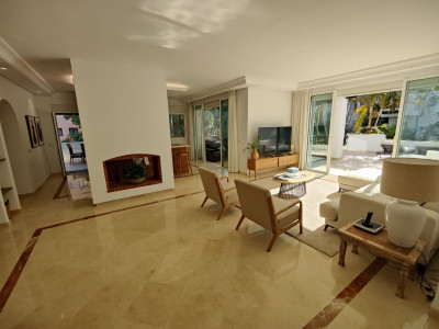 4 Bedroom Penthouse Duplex in Puerto Banús - Image 4