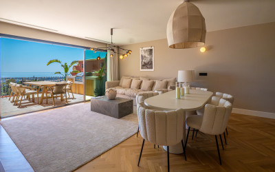 3 Bedroom Penthouse Duplex in La Quinta - Image 1