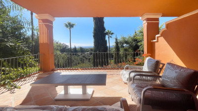 3 Bedroom Middle Floor Apartment in La Quinta - Image 2