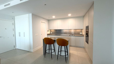2 Bedroom Middle Floor Apartment in La Quinta - Image 4