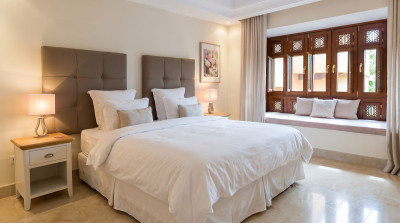 2 Bedroom Middle Floor Apartment in Nueva Andalucía - Image 5