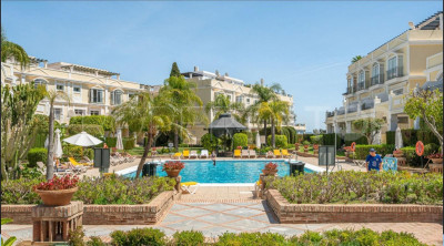 3 Bedroom Penthouse Duplex in Nueva Andalucía - Image 1