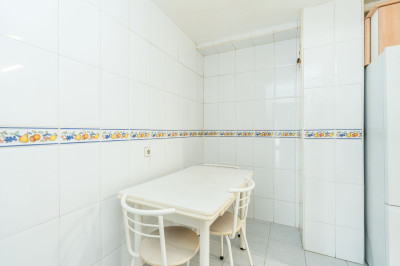 3 Bedroom Middle Floor Apartment in Nueva Andalucía - Image 4