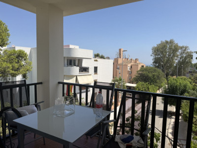 2 Bedroom Middle Floor Apartment in Nueva Andalucía - Image 4