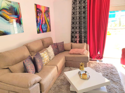 2 Bedroom Middle Floor Apartment in Puerto Banús - Image 4