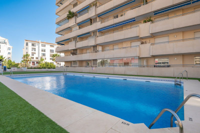 2 Bedroom Middle Floor Apartment in Puerto Banús - Image 2