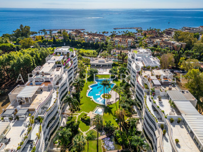 3 Bedroom Middle Floor Apartment in Puerto Banús