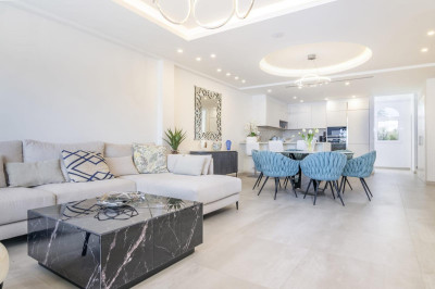 3 Bedroom Penthouse Duplex in Puerto Banús - Image 3