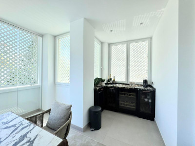3 Bedroom Middle Floor Apartment in Puerto Banús - Image 5