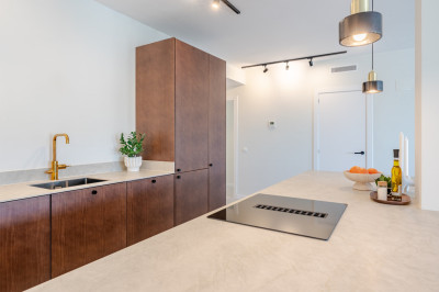 3 Bedroom Middle Floor Apartment in La Quinta - Image 5