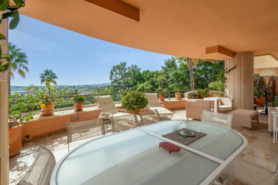 3 Bedroom Middle Floor Apartment in Nueva Andalucía - Image 5