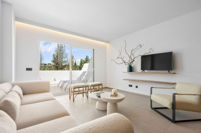 3 Bedroom Penthouse in Nueva Andalucía - Image 4