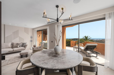 4 Bedroom Penthouse in Nueva Andalucía - Image 5