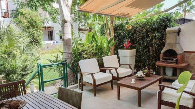 4 Bedroom Semi-Detached House in Nueva Andalucía - Image 1