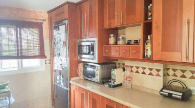 4 Bedroom Semi-Detached House in Nueva Andalucía - Image 2