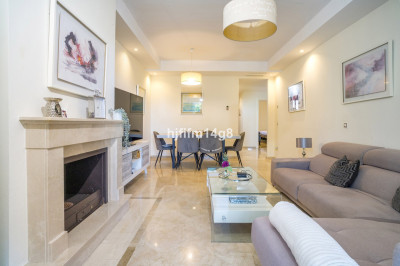 2 Bedroom Ground Floor Apartment in Nueva Andalucía - Image 3