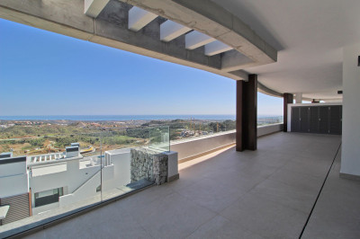 3 Bedroom Middle Floor Apartment in La Quinta