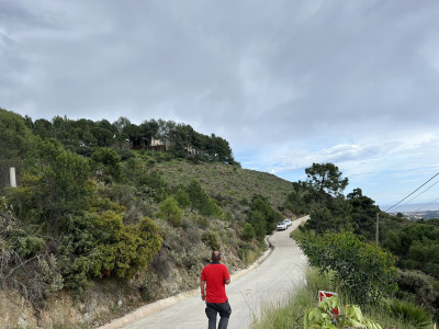 Residential Plot in El Madroñal - Image 4