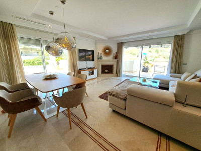 3 Bedroom Penthouse Duplex in Nueva Andalucía - Image 1