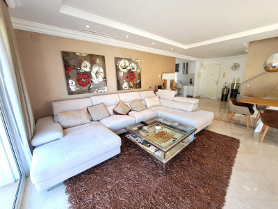 3 Bedroom Penthouse Duplex in Nueva Andalucía - Image 2