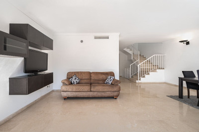 4 Bedroom Townhouse in La Quinta - Image 4