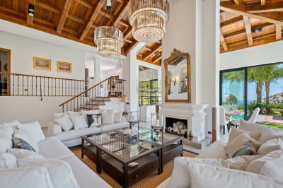 4 Bedroom Detached Villa in El Madroñal - Image 5