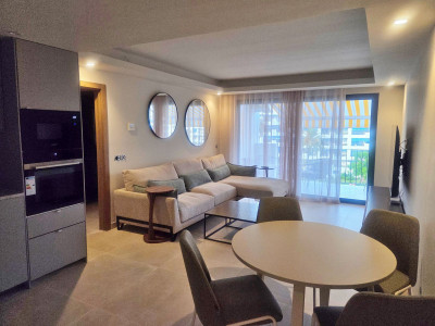 3 Bedroom Middle Floor Apartment in Puerto Banús - Image 3