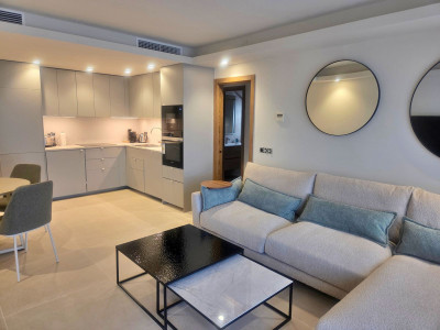 3 Bedroom Middle Floor Apartment in Puerto Banús - Image 4