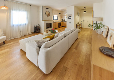 2 Bedroom Middle Floor Apartment in Puerto Banús - Image 4