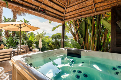 3 Bedroom Ground Floor Apartment in Nueva Andalucía - Image 4