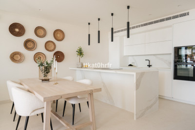 3 Bedroom Penthouse Duplex in Nueva Andalucía - Image 3