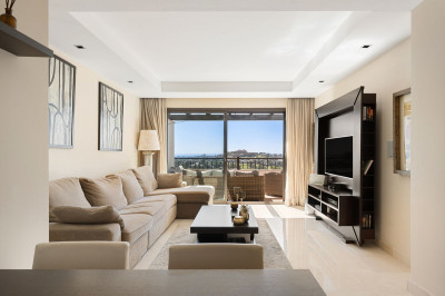 2 Bedroom Penthouse in La Quinta - Image 2