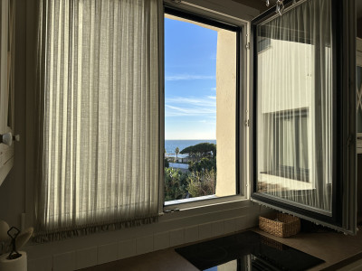 3 Bedroom Middle Floor Apartment in Puerto Banús