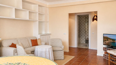 2 Bedroom Middle Floor Apartment in Nueva Andalucía - Image 5