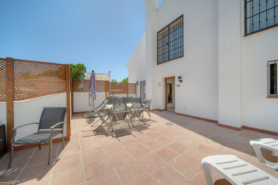 3 Bedroom Penthouse Duplex in Nueva Andalucía - Image 3