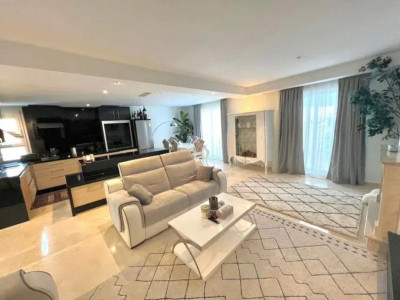 3 Bedroom Duplex in Nueva Andalucía - Image 1