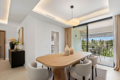 4 Bedroom Townhouse in Nueva Andalucía - Image 3