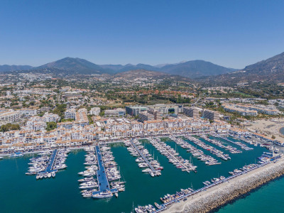 3 Bedroom Penthouse Duplex in Puerto Banús