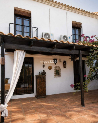 2 Bedroom Semi-Detached House in Nueva Andalucía - Image 4