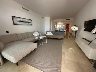 2 Bedroom Ground Floor Apartment in Nueva Andalucía - Image 2