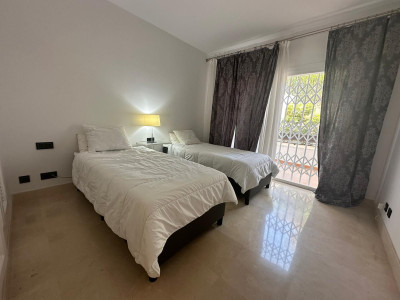 2 Bedroom Ground Floor Apartment in Nueva Andalucía - Image 5